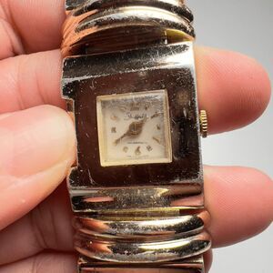 Sheffield Watch One Size Vintage 90's Women’s Mob Wife Glam Wrist Watch
